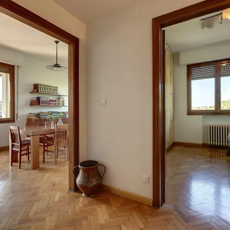 Colombo 76 Apartman Firenze